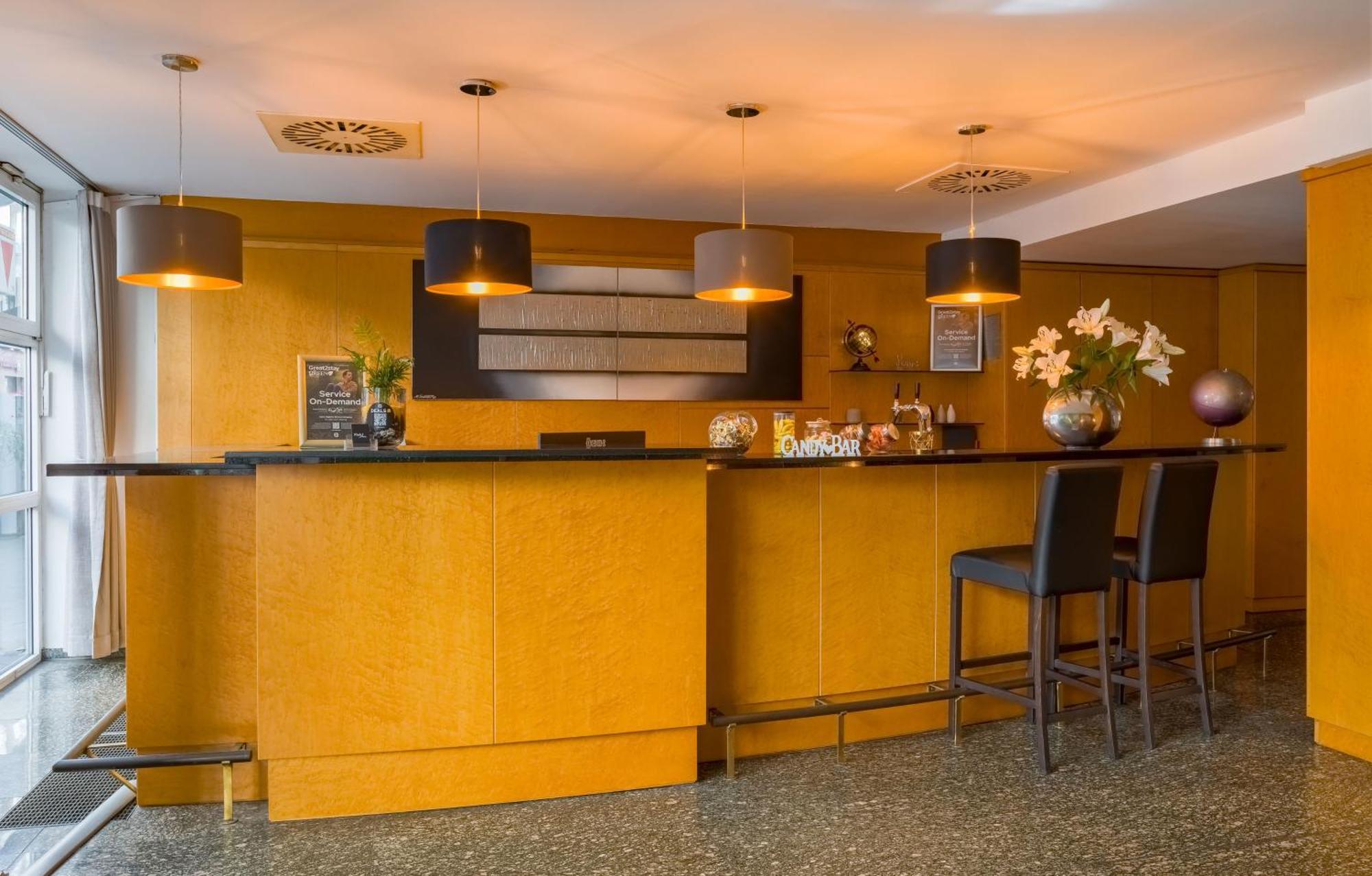 Rugs Hotel Duesseldorf - Self Check-In — Fotos 1